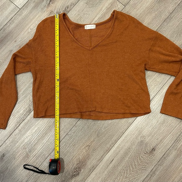 Altar'd State Burnt Orange Cropped v neck Sweater, Women's Size S - Picture 4 of 5